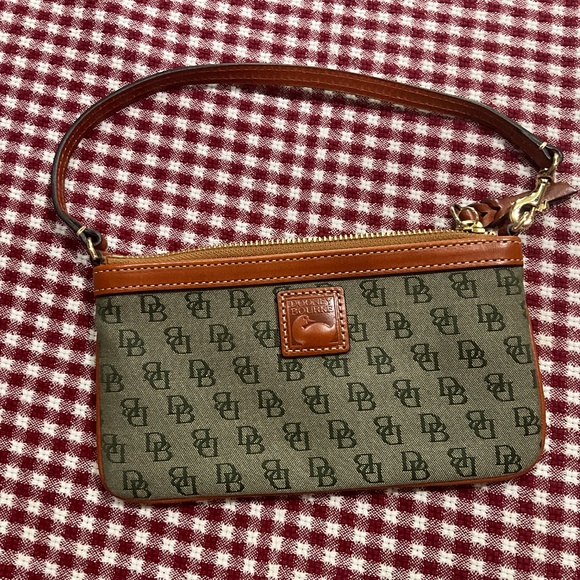 Dooney and Bourne wristlet - Picture 1 of 3